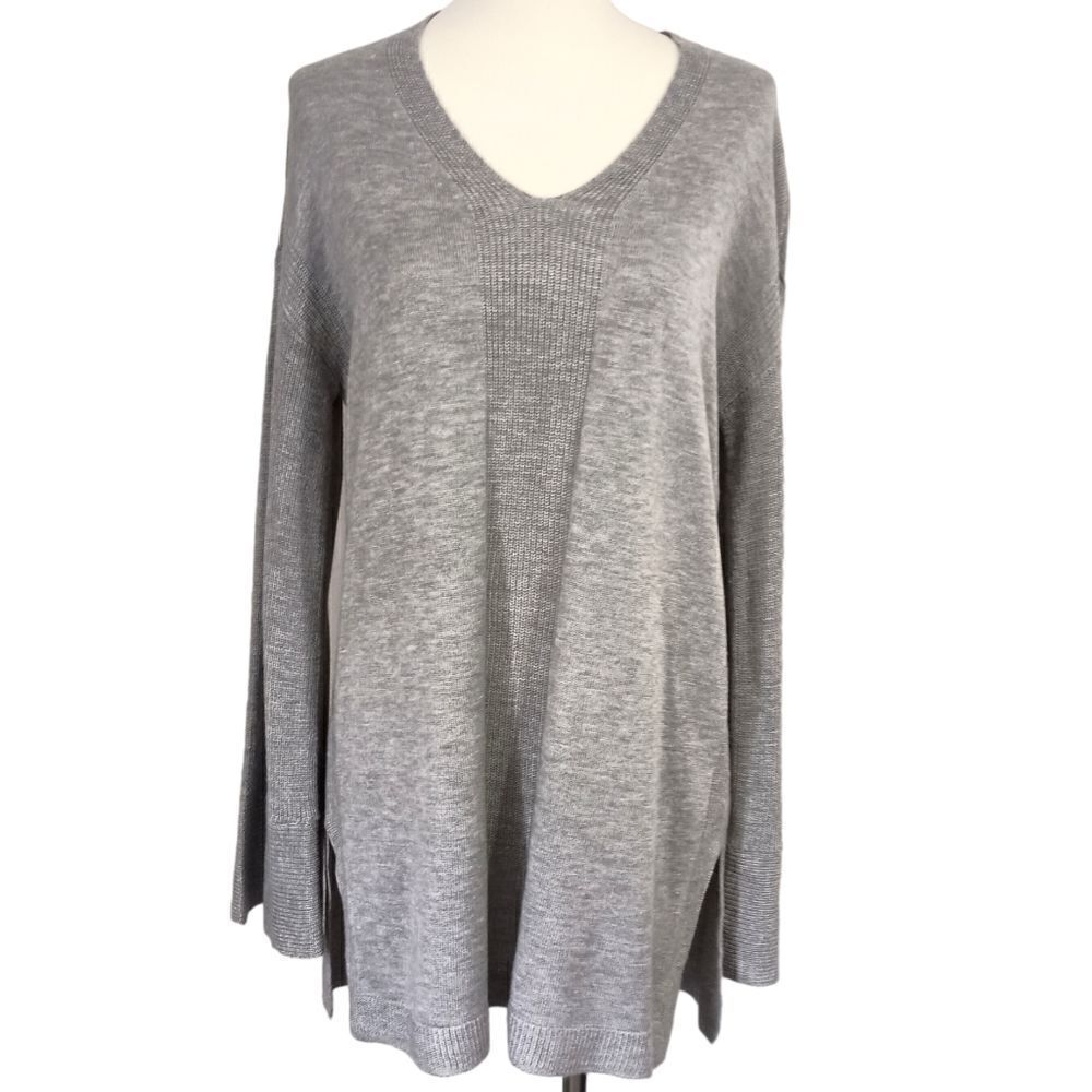 Joan Vass Cashmere Cozy Sweater M Relaxed Gray Bell Sleeves V Neck Quiet Luxury - Picture 11 of 16